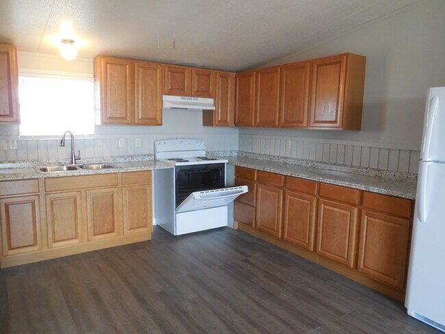Foto del edificio - 405 Stagecoach Hill Dr