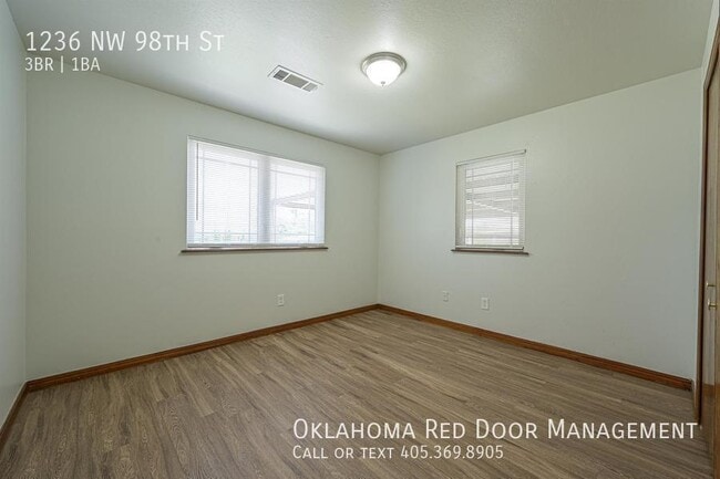 Building Photo - 1236 NW 98th St