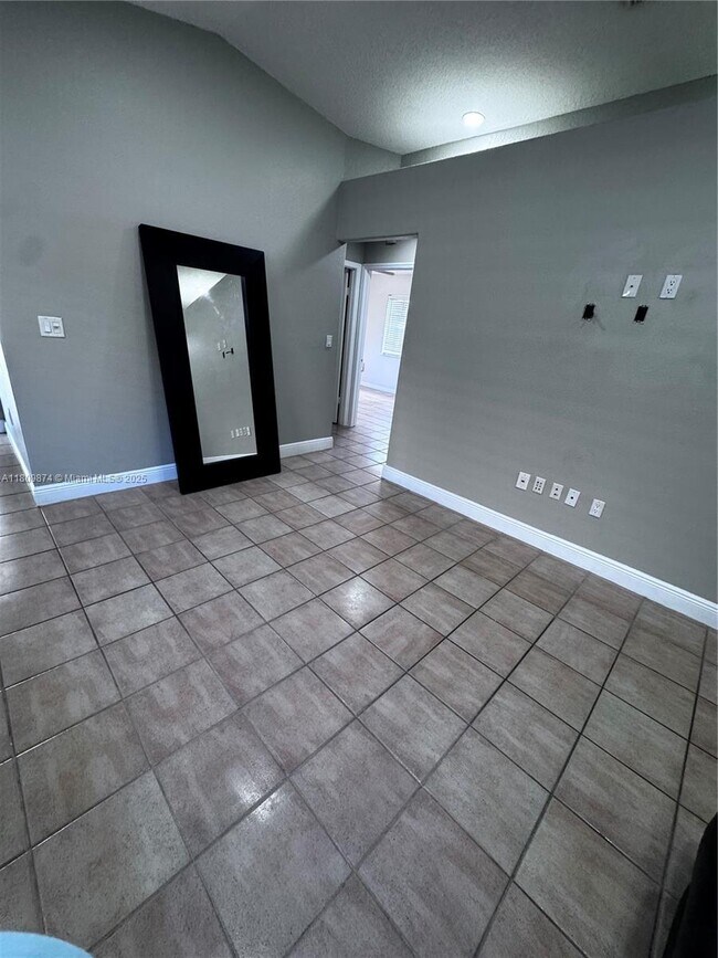 Foto del edificio - 9849 NW 127th Terrace
