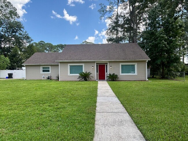 Foto del edificio - Beautifully Remodeled Home / Plenty of Add...