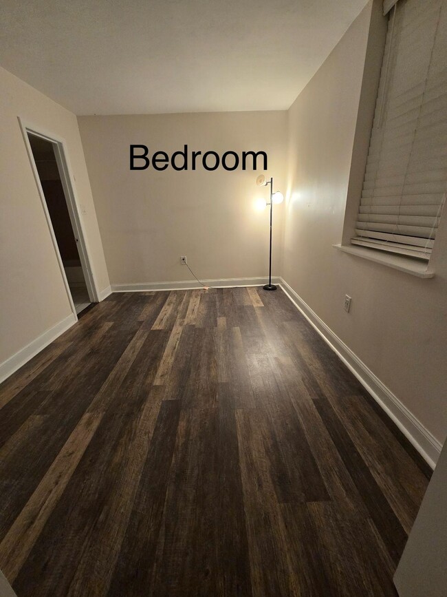 Very spacious bedroom - 4909 Casimir St