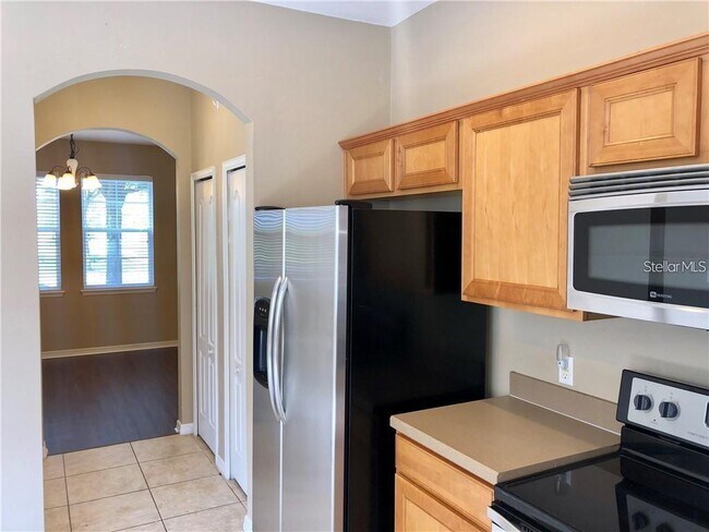 Foto del edificio - 7114 Five Oaks Dr