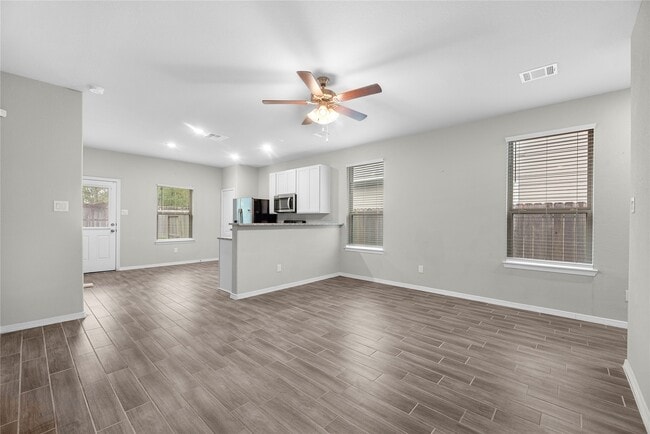 Building Photo - 24750 Russet Bluff Trl