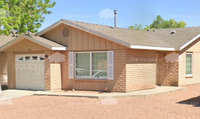Foto principal - The Village at Cottonwood Springs