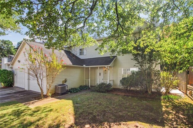 Foto del edificio - 1058 Mansfield Ct
