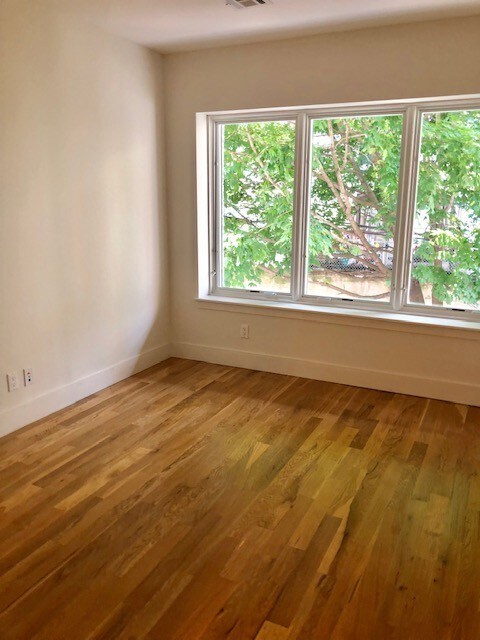 Building Photo - 1704 Ocean Avenue