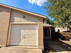 Building Photo - 8806 Cainwood Ln