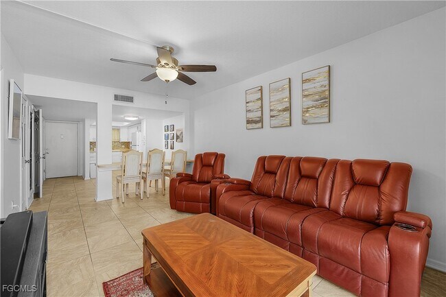 Building Photo - 12471 McGregor Blvd