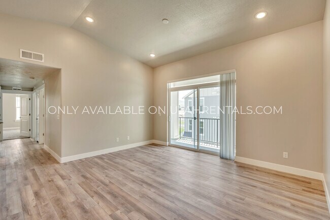 Foto del edificio - 1128 S 820 E