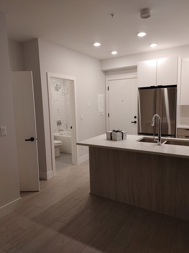 Building Photo - 20360 Logan Av