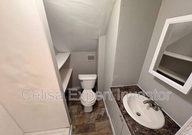 Foto del edificio - 4819 S Anthony Blvd