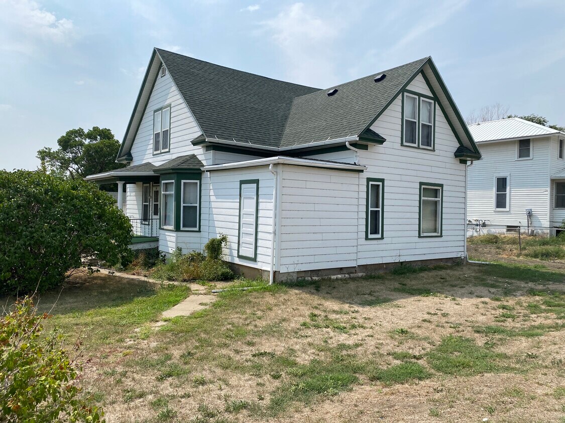 Primary Photo - 101 3rd St