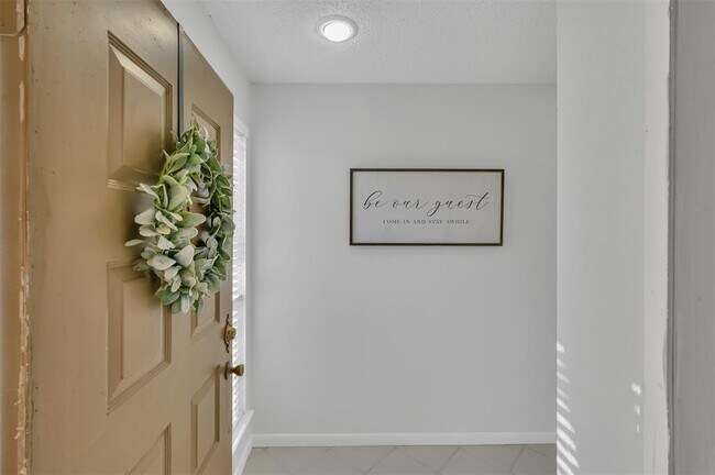 Foto del edificio - 207 Lakeview Terrace