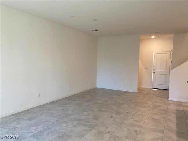Building Photo - 2428 Bagnara Pl