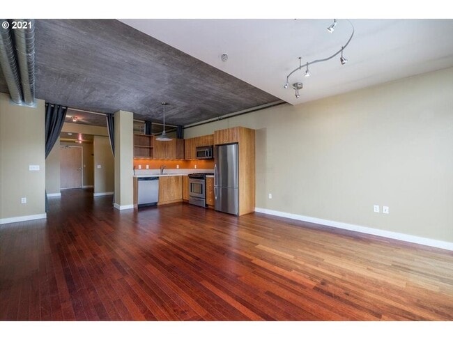 Photo - 1926 W Burnside St Apartment