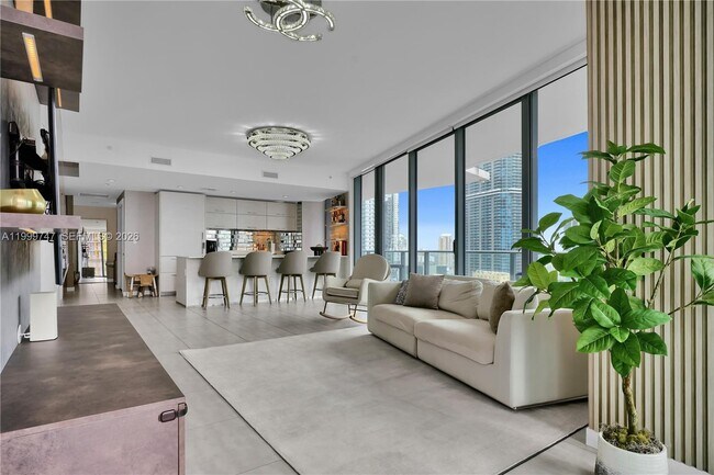 Foto del edificio - 1300 S Miami Ave