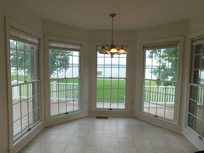 Foto del edificio - Waterfront Home In Perquimans County