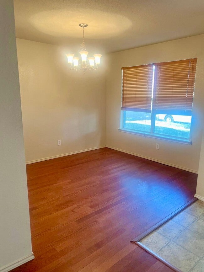 Building Photo - 1059 Condor Dr