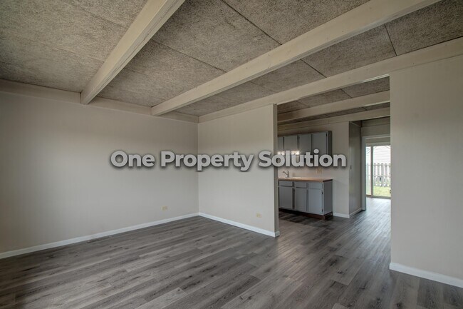 Foto del edificio - 1327 Logan St