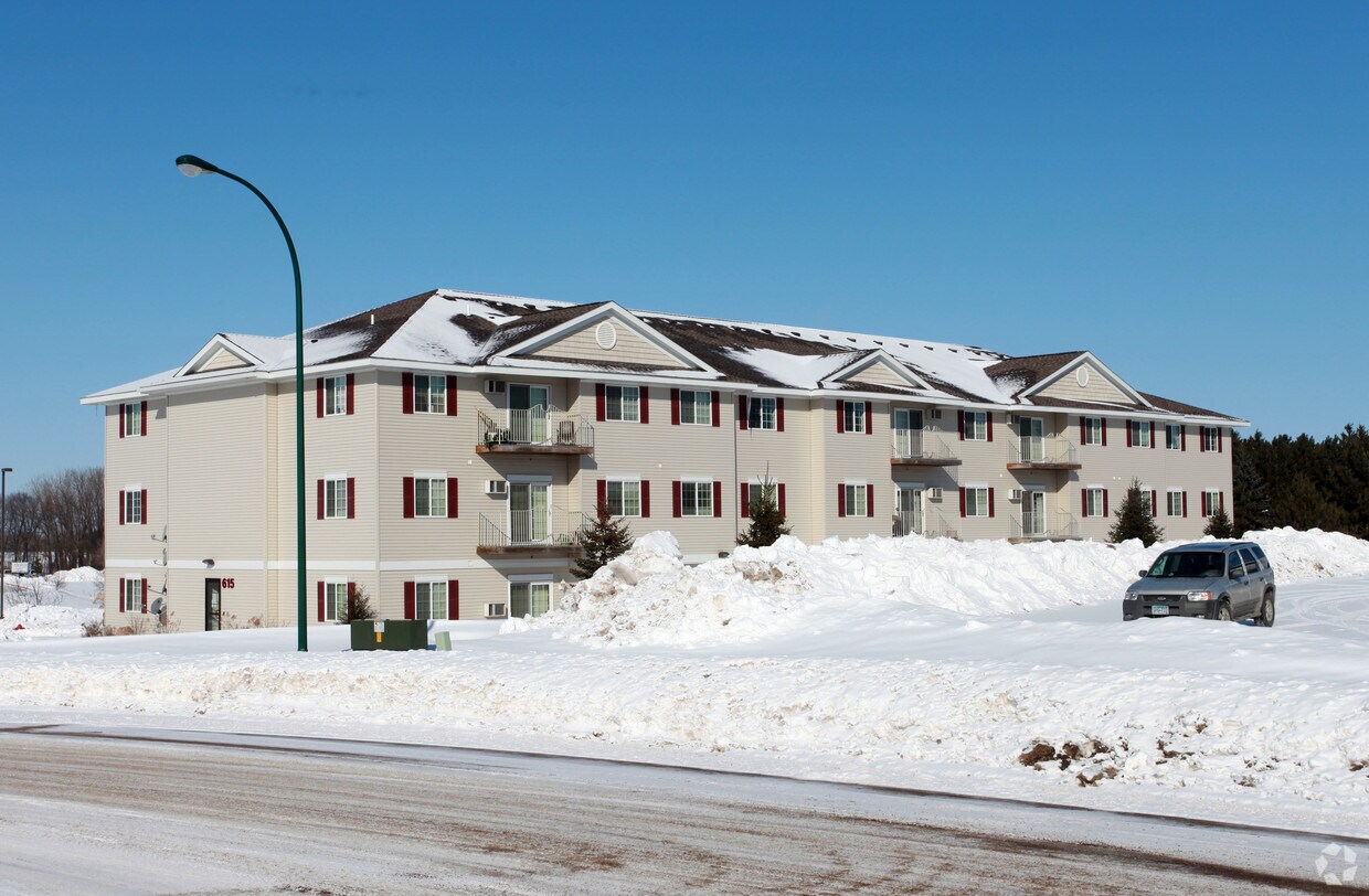 Northridge Apartments 615 North Ridge Dr Pine City, MN