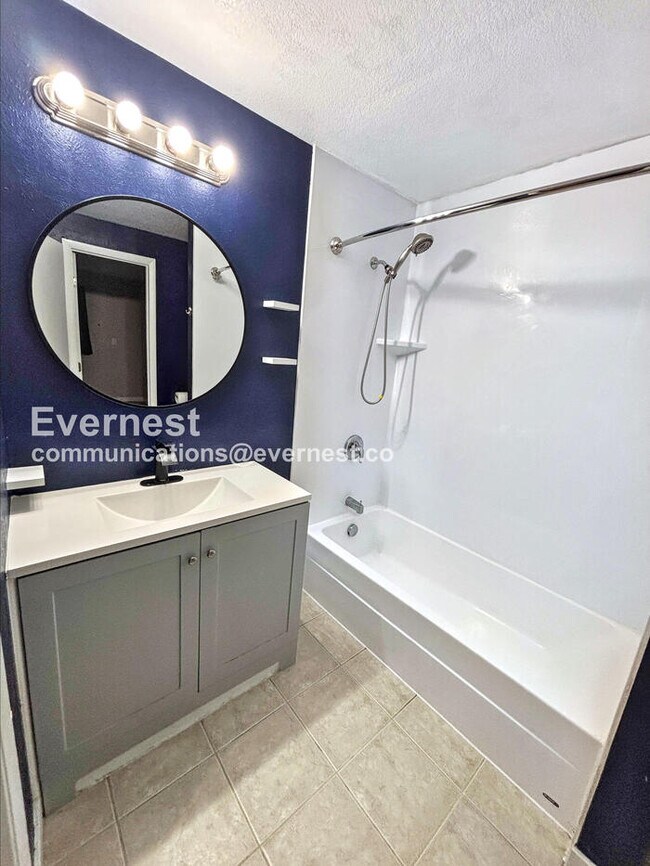 Foto del edificio - 1613 Depew St