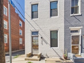 Building Photo - 1420 Penn St
