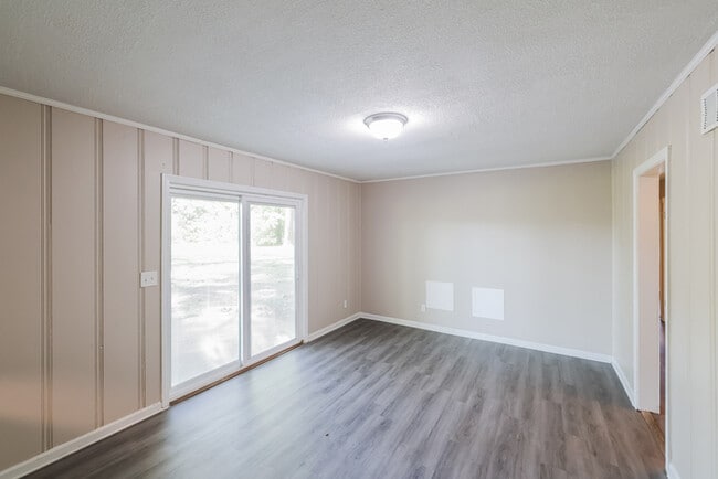 Building Photo - 26 Bellview Dr