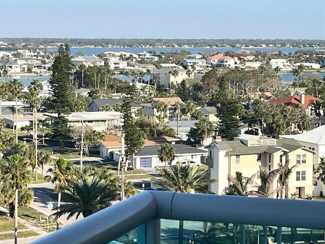 Foto del edificio - 880 Mandalay Ave