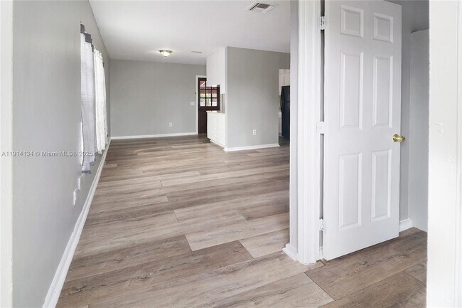 Building Photo - 1856 NW 6th Ave