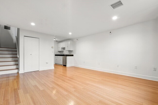 Foto del edificio - 42 8th St