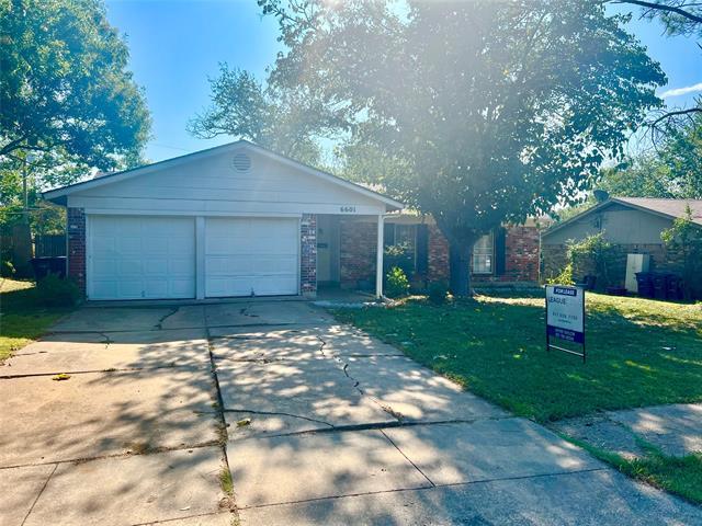 Building Photo - 6601 Woodway Dr
