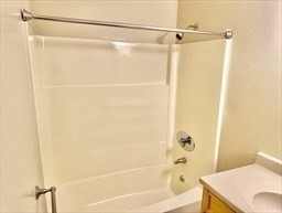 Foto del edificio - 4700 N Main St