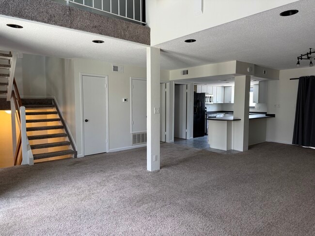 Building Photo - 121 Avenida 23