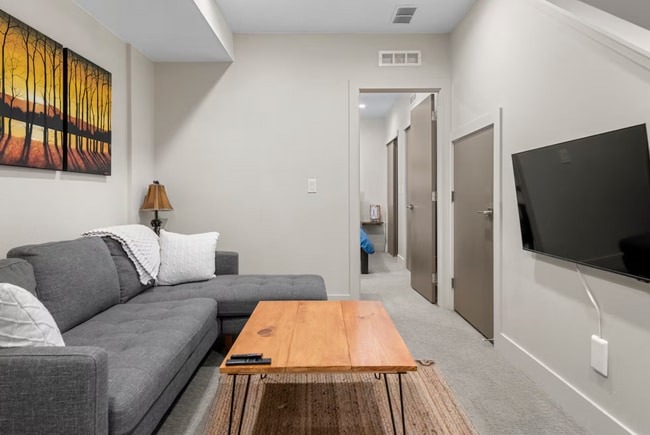 Photo - 1348 Zenobia St Townhome