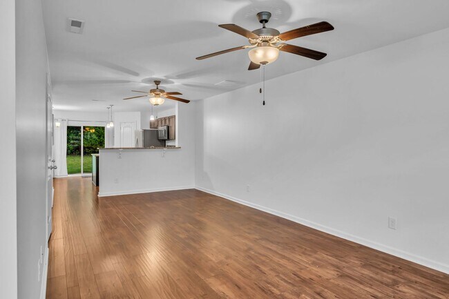 Foto del edificio - Awesome Goodlettsville Townhome in Conveni...