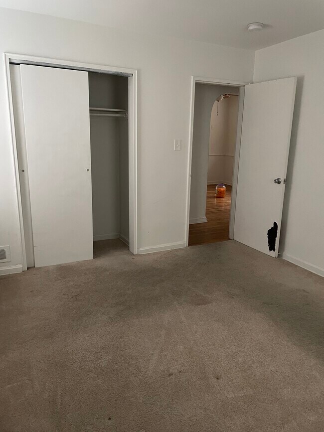 Building Photo - 2710 Fort Baker Dr SE