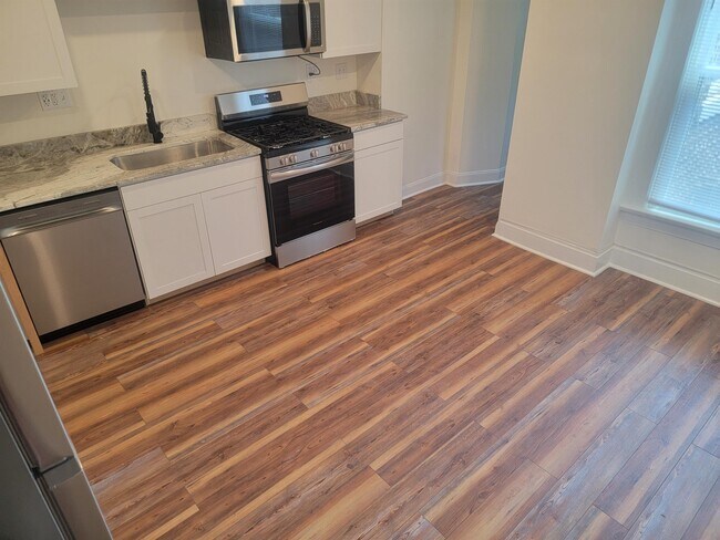 Foto del edificio - 1038 S Ohio Ave