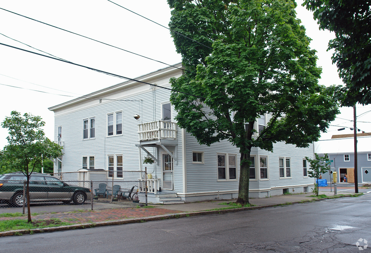 Building Photo - 61-65 Wilson St