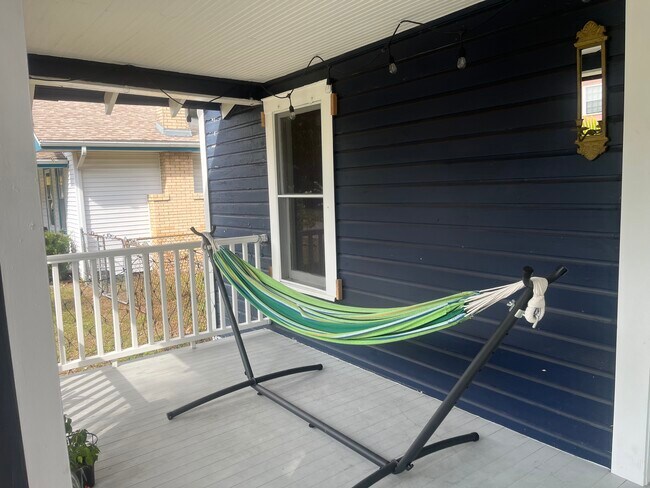 Foto del edificio - 402 E North St