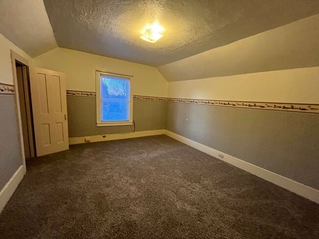 Foto del edificio - Nice 3 Bedroom Home Available in New Paris