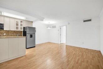 Building Photo - 3245 Virginia St