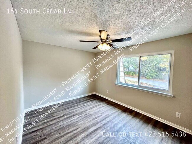 Foto del edificio - 154 S Cedar Ln