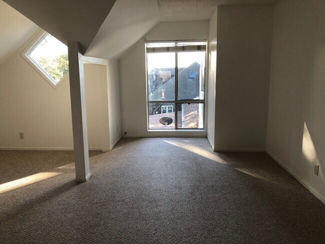 Foto del edificio - 2715 Benvenue Ave