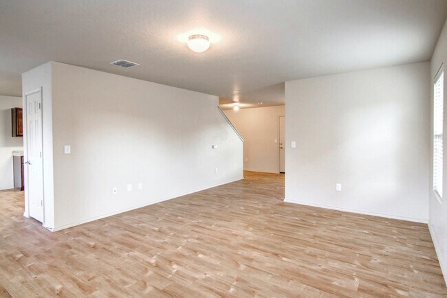 Building Photo - Enclave at Northeast Crossing - 7530 Whisp...