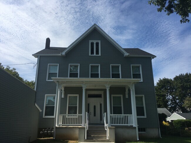 Foto del edificio - 109 S Pemberton Ave