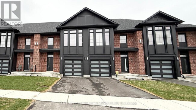 Building Photo - 6941 Heathwoods Ave