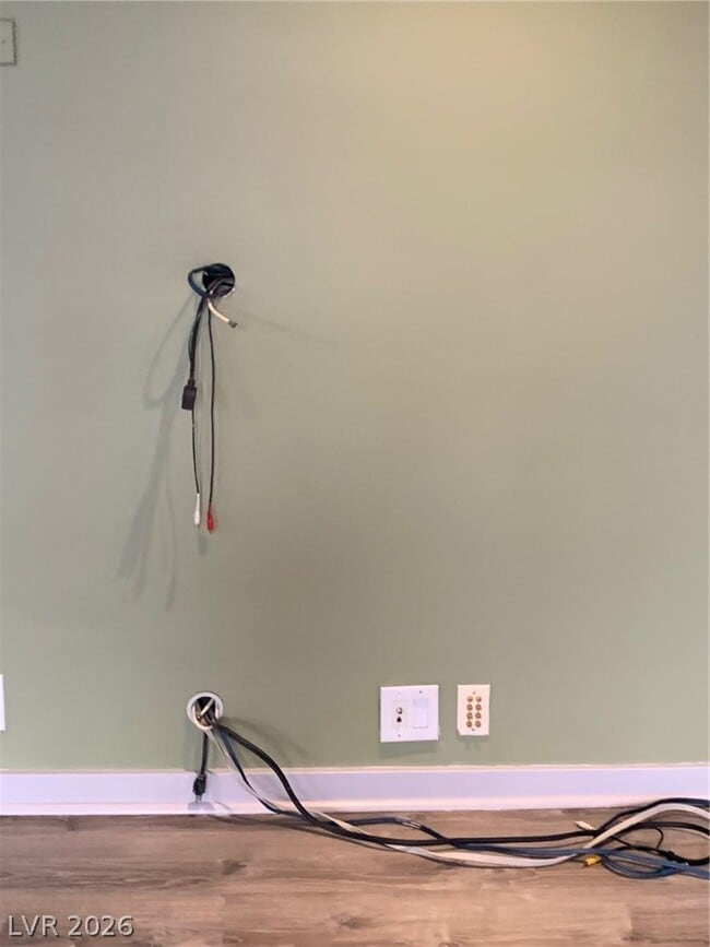 Building Photo - 3111 Bel Air Dr