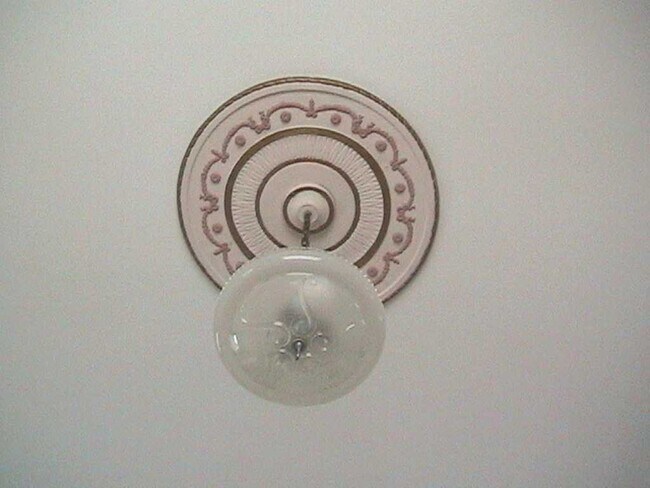 Foto del edificio - 120 Sterrett Ave