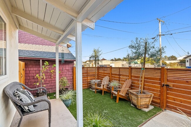 Foto del edificio - 37 Portola Ave