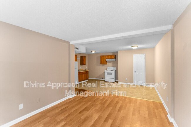 Building Photo - 8021 1st Ave S